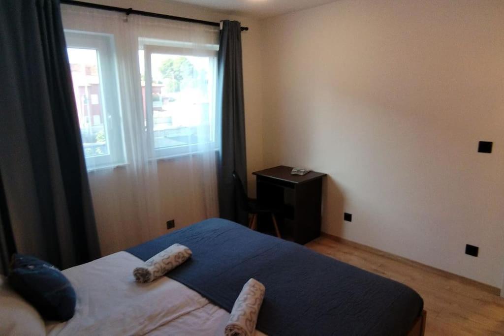 Cute Apartment Marla Art Close To Center Pula Exterior photo